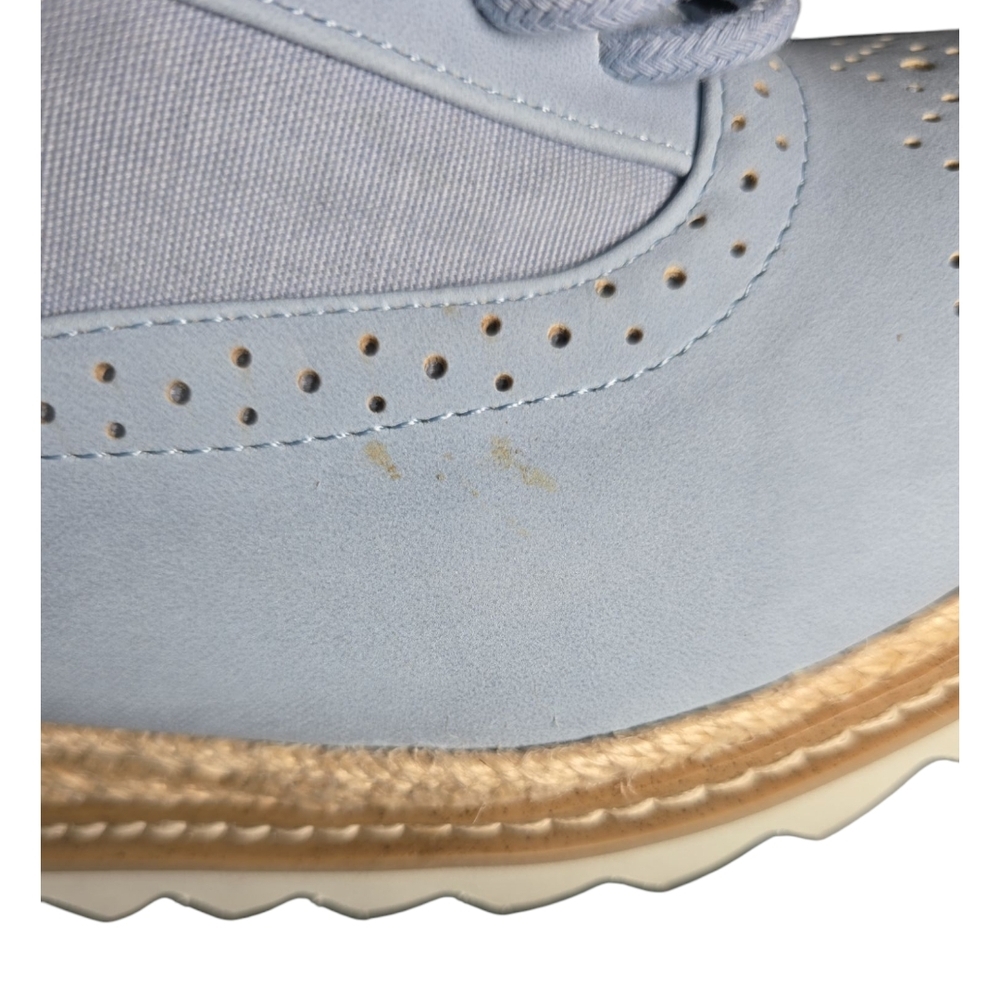 New Torrid Oxford Flats with Modern Brogue Detailing - Picture 6 of 10